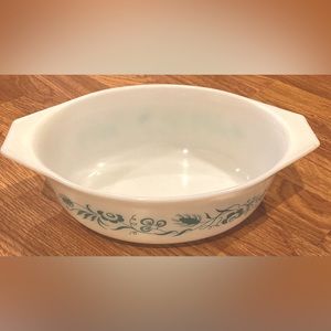 Vintage Pyrex Rare Meadow Casserole